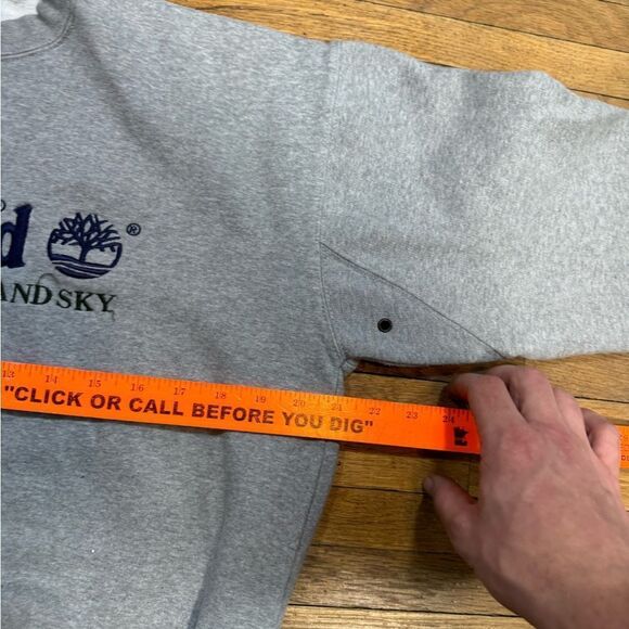 Vintage Timberland Sweatshirt - Picture 7 of 7